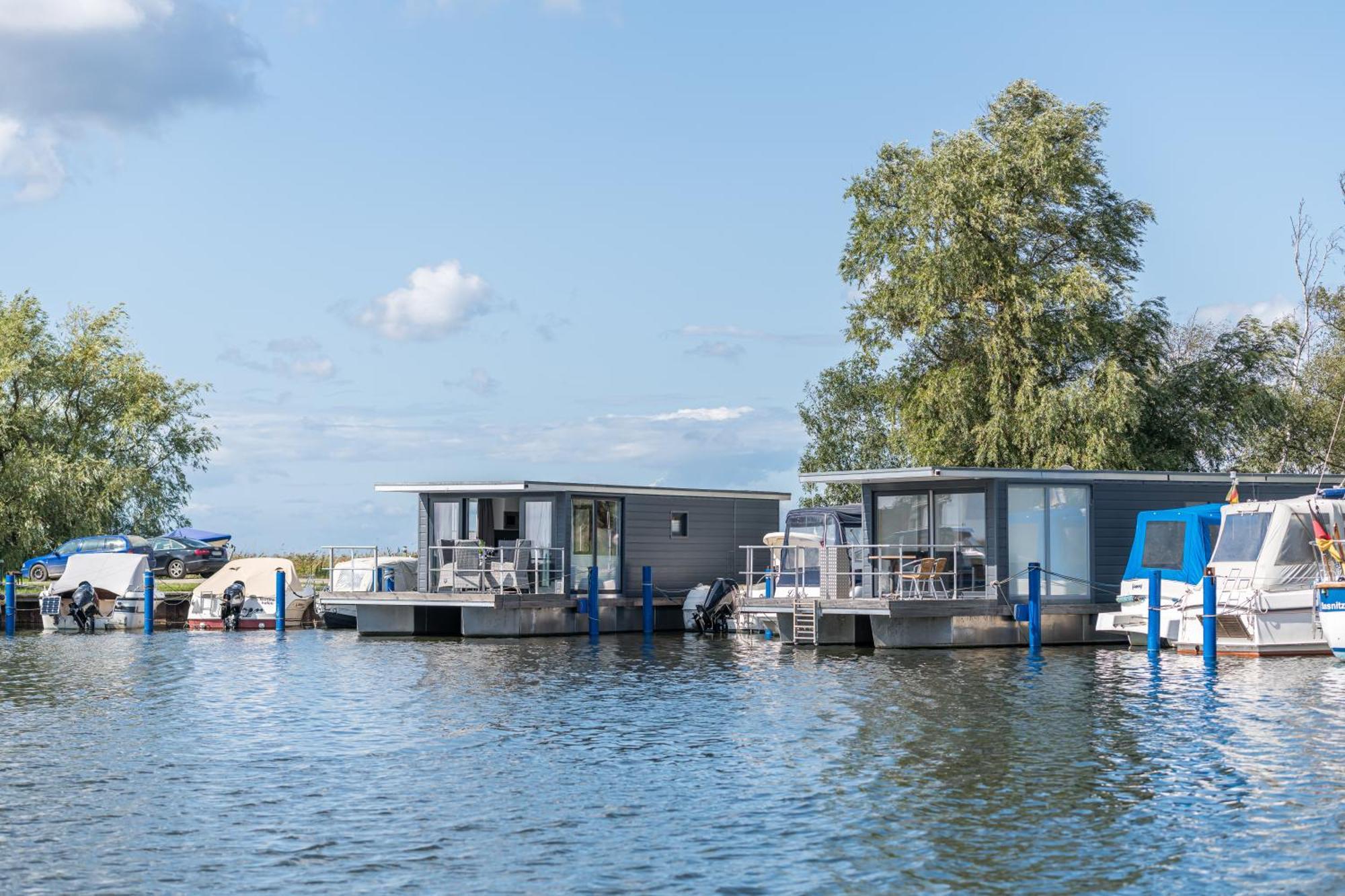Marina Martinshafen - Lotsenhaus Neuhof (Rugen) Exterior foto